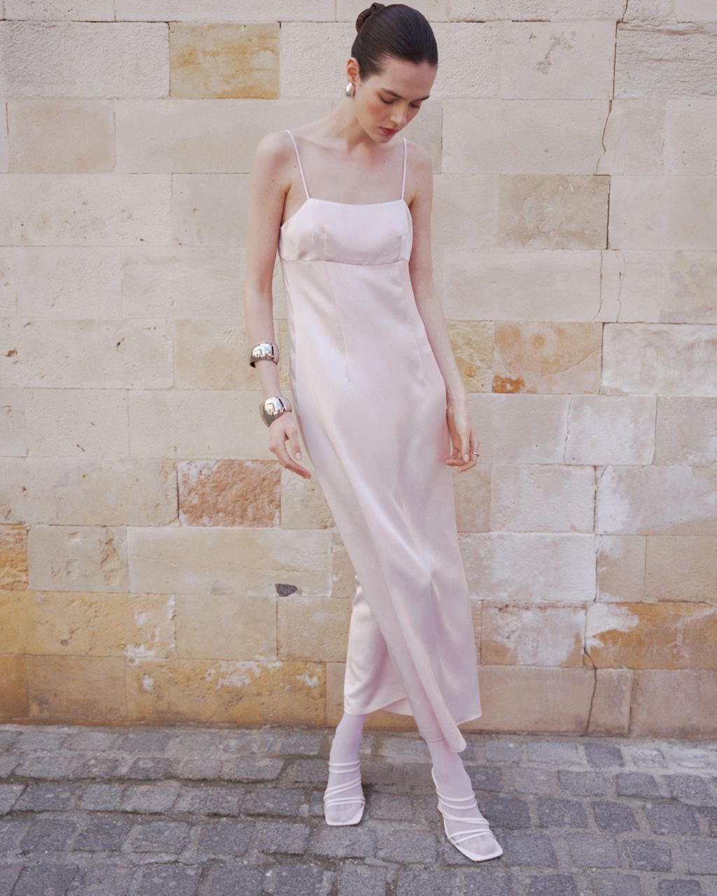 Dress with a Cut-Off Bodice